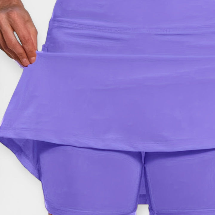 High-waisted shorts with skirt