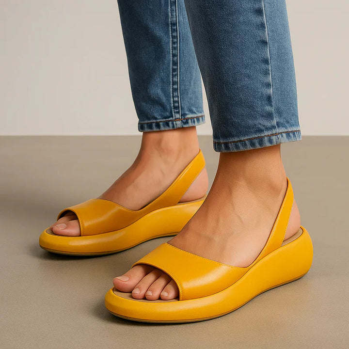 Elisa – Open-toe sandal with a sturdy sole