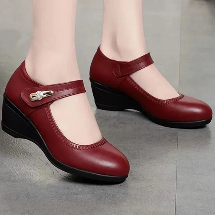 Claudia - Elegant mid-heel shoes