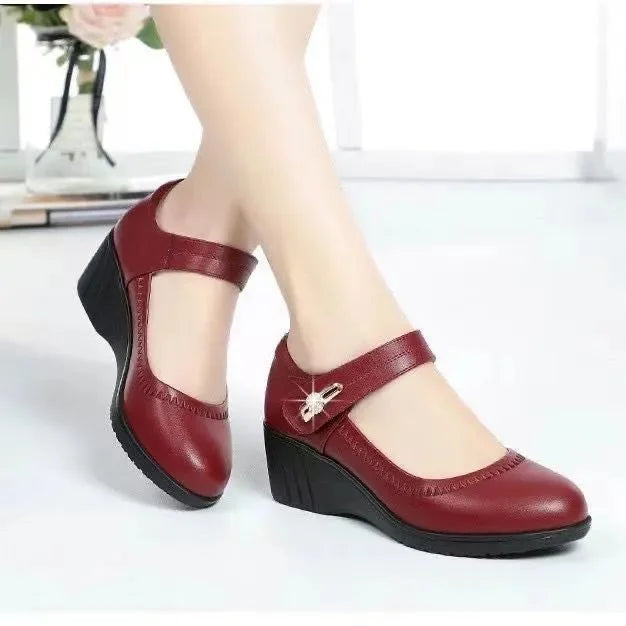 Claudia - Elegant mid-heel shoes
