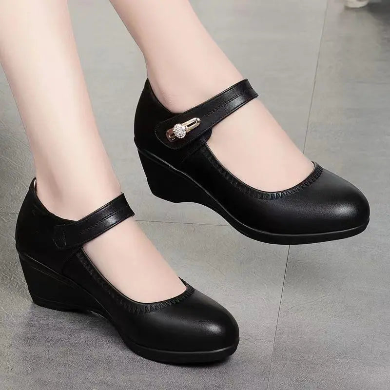 Claudia - Elegant mid-heel shoes