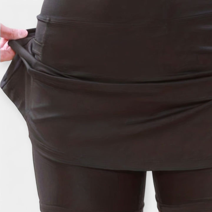 High-waisted shorts with skirt