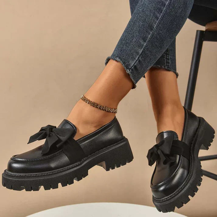 Violeta - Platform loafers with bow