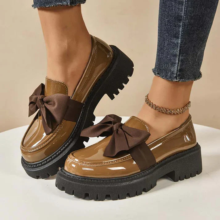 Violeta - Platform loafers with bow