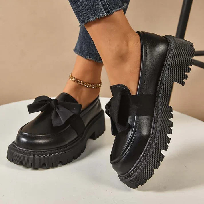 Violeta - Platform loafers with bow
